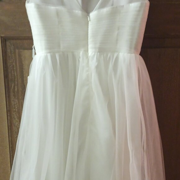 Size 4 JJ's House Ivory Wedding Dress - Never Worn - Picture 2 of 4